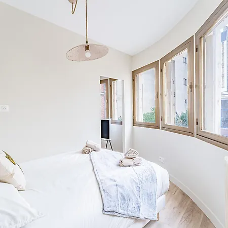 Lejlighed Modern Family With 3 Bedrooms And 2 Bathrooms For 6 People *