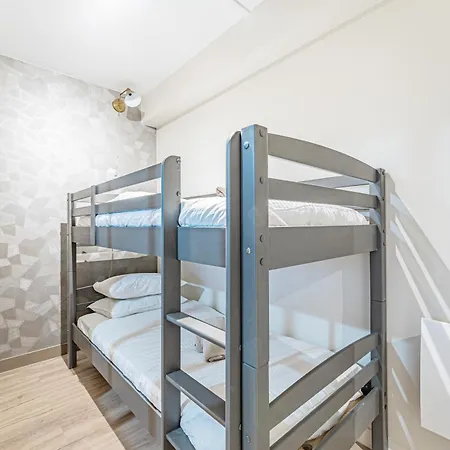 Modern Family With 3 Bedrooms And 2 Bathrooms For 6 People * Paris